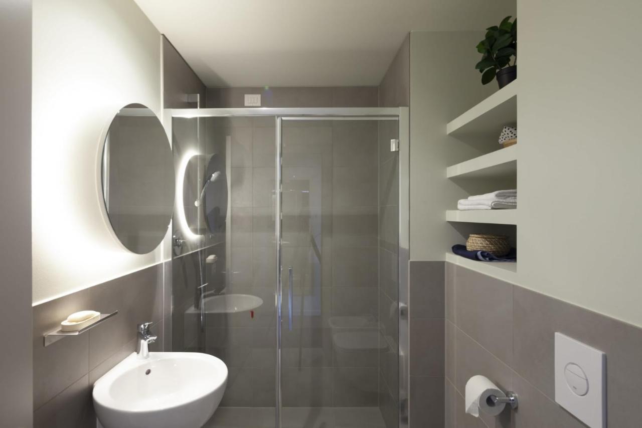 Giovenale Milan Navigli - Modern Rooms And Open Spaces In The Heart Of The City Bagian luar foto